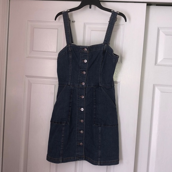 H&M Dresses & Skirts - NWOT!!! Denim Dress